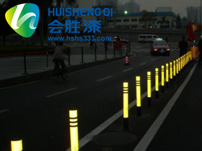 “雨夜”中道路上的守護(hù)者是誰？