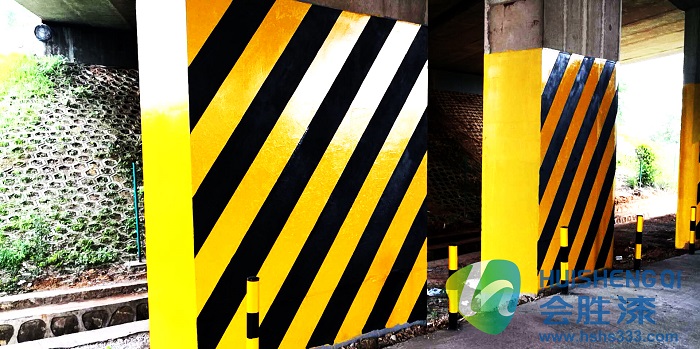 一場(chǎng)反光涂料與熱熔涂料之間的比賽