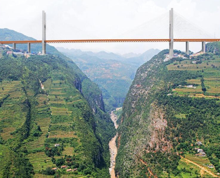 反光涂料為高速路添彩，高速路為旅游勝地增光