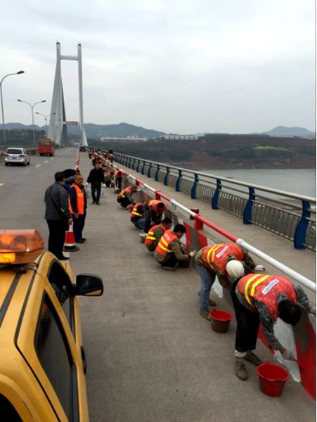反光漆一路默默無聞，卻護航90%以上的大橋