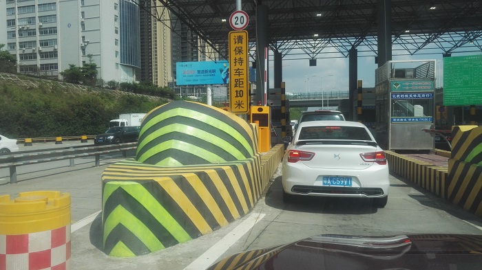 反光涂料除了黃黑，紅白這些顏色之外還有它！