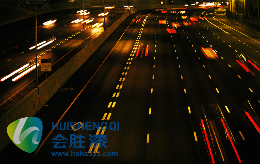 匯勝道路反光漆有精湛的產(chǎn)品研發(fā)也有熱情的銷(xiāo)售服務(wù)