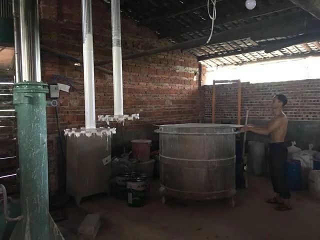 又一非法加工黑窩點(diǎn)被端，江西反光漆廠家對(duì)此表示愕然