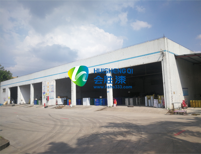 水泥防撞墩反光漆企業(yè)怎樣讓產(chǎn)品和產(chǎn)線安穩(wěn)度過夏季呢？