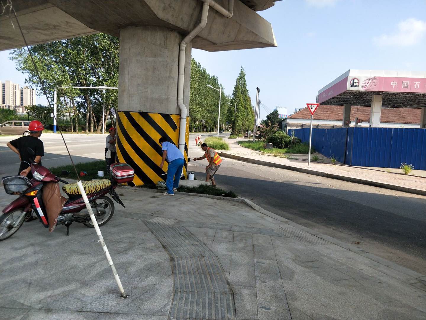 道路反光涂料夏天施工都容易受到哪些因素影響？