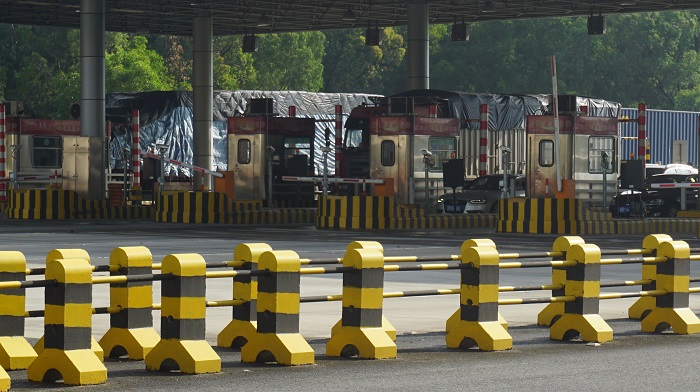 水泥防撞墩反光漆的施工注意事項有哪些？