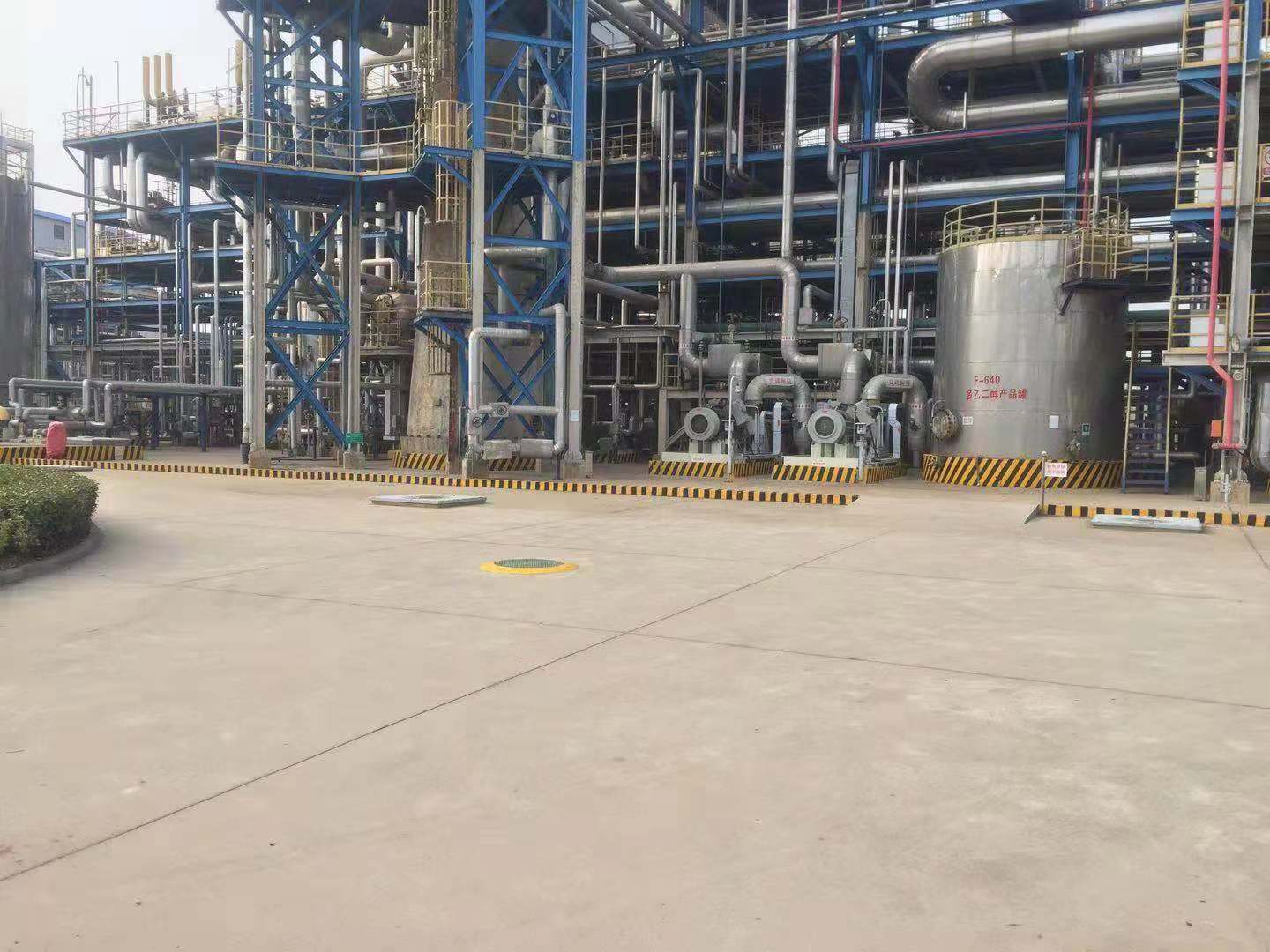 收費亭反光漆中的反光微珠有什么性能？