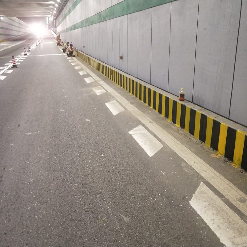 公路隧道反光漆沉淀結塊的具體原因有哪些？