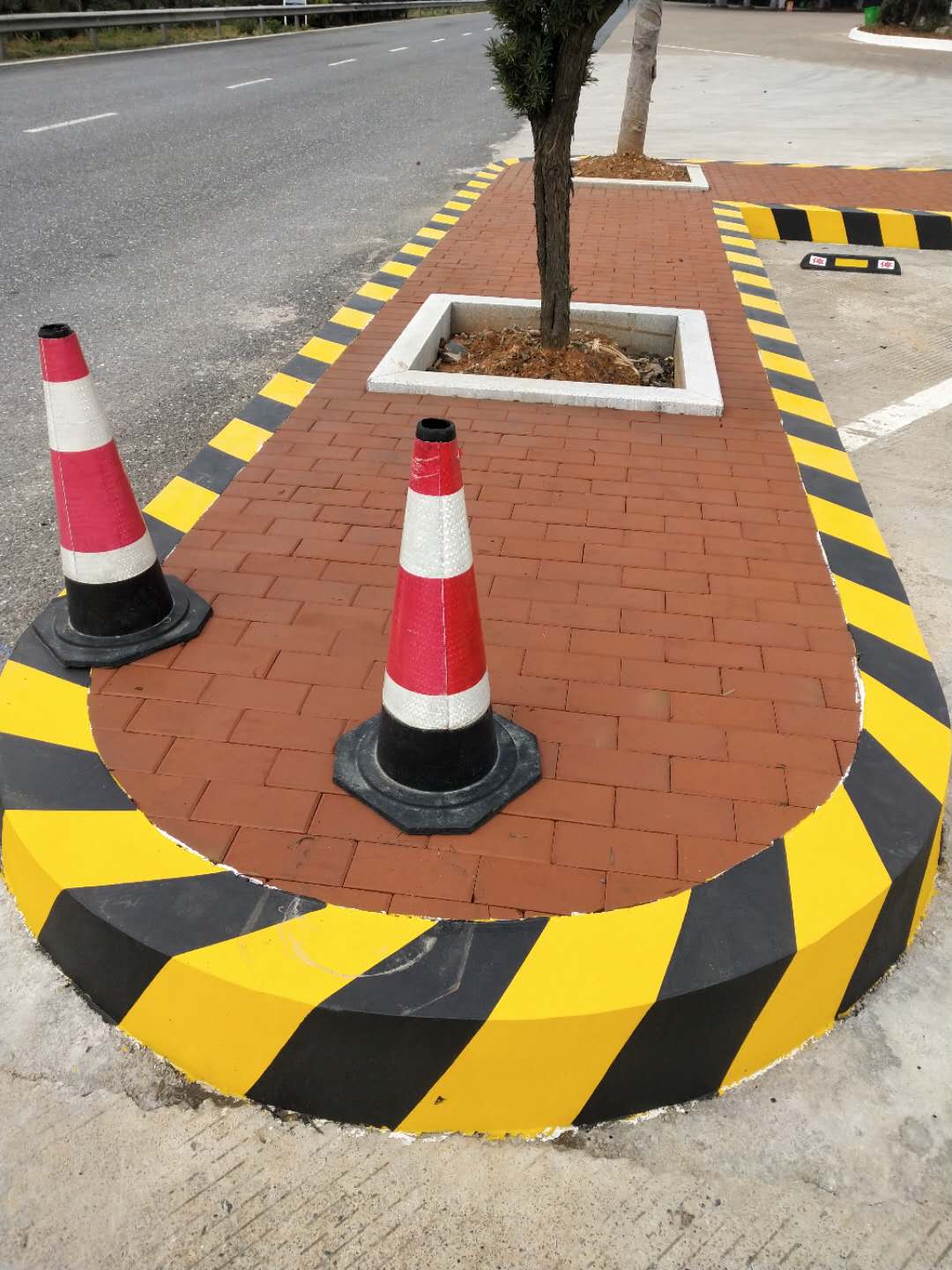 立面反光標(biāo)識(shí)涂料的定義