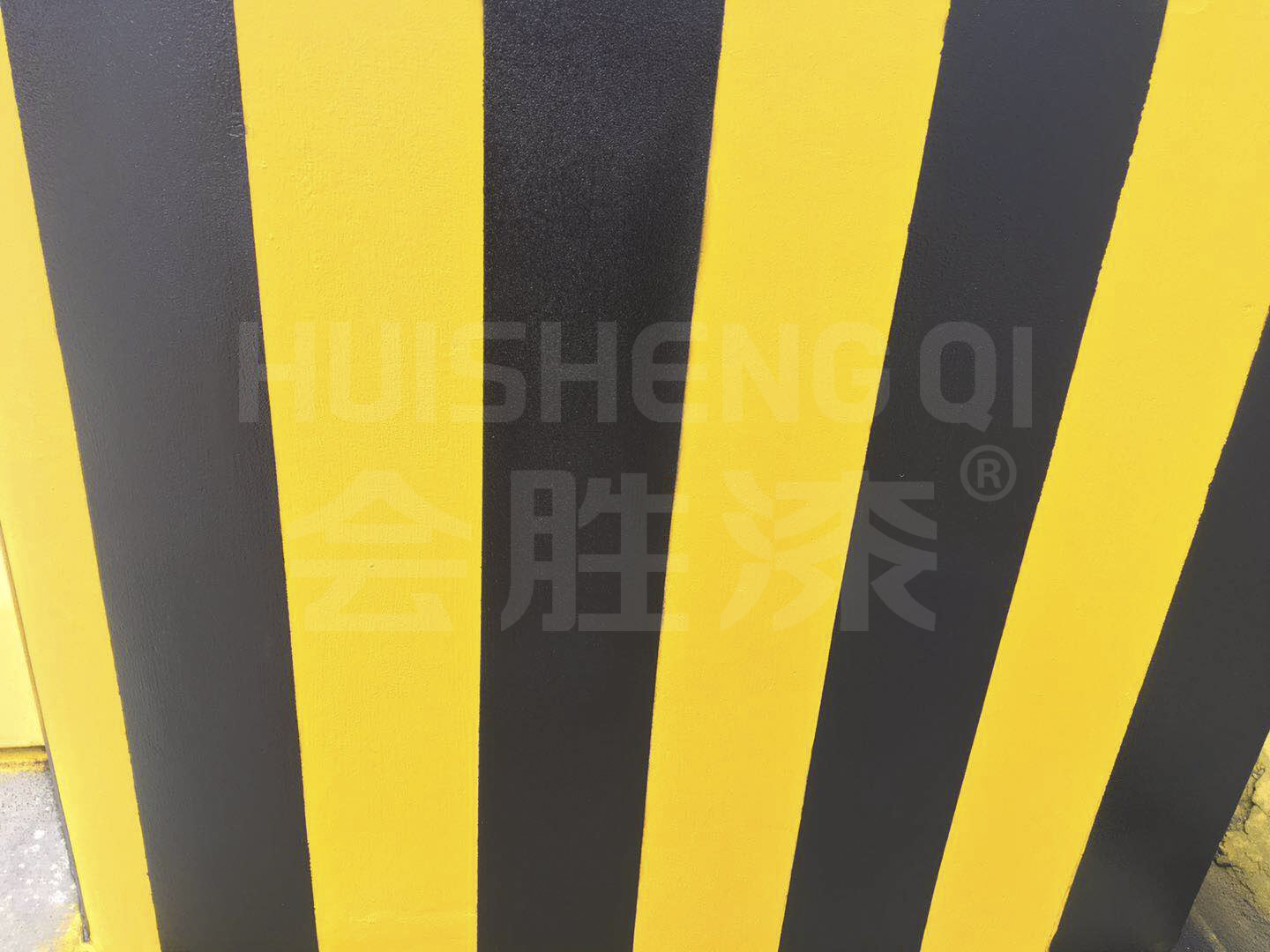 交通設施為什么要涂刷反光漆？