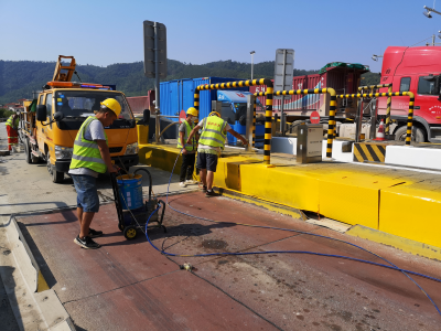 道路警示工程為什么會選擇會勝反光油漆？