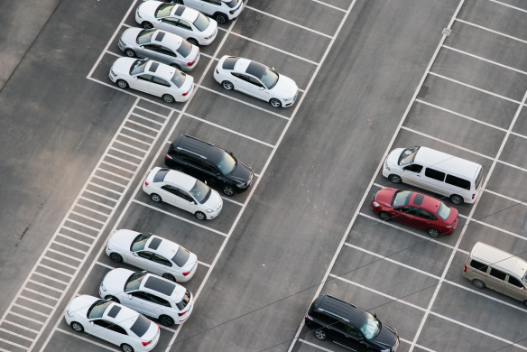 地庫劃線可以用什么油漆？