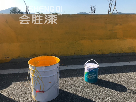 道路警示工程為什么要使用反光漆？