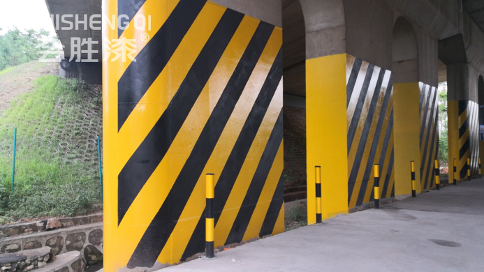 橋墩警示反光漆施工的注意事項(xiàng)