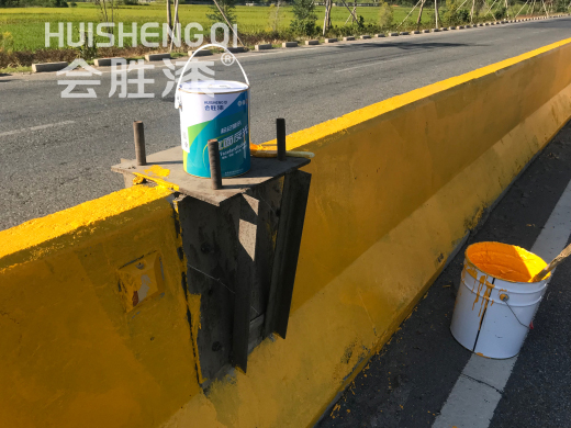 車(chē)庫(kù)跑道反光漆僅僅刷好還不夠，還要注意這些