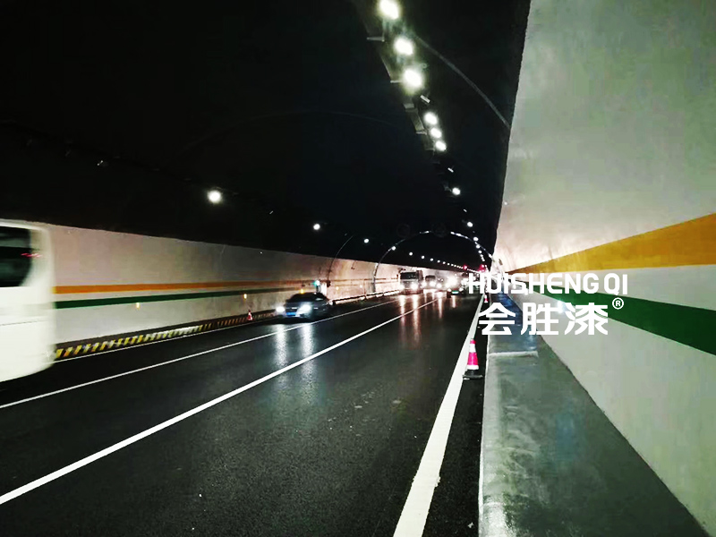 水泥墻上的劃線漆脫落是什么原因呢？