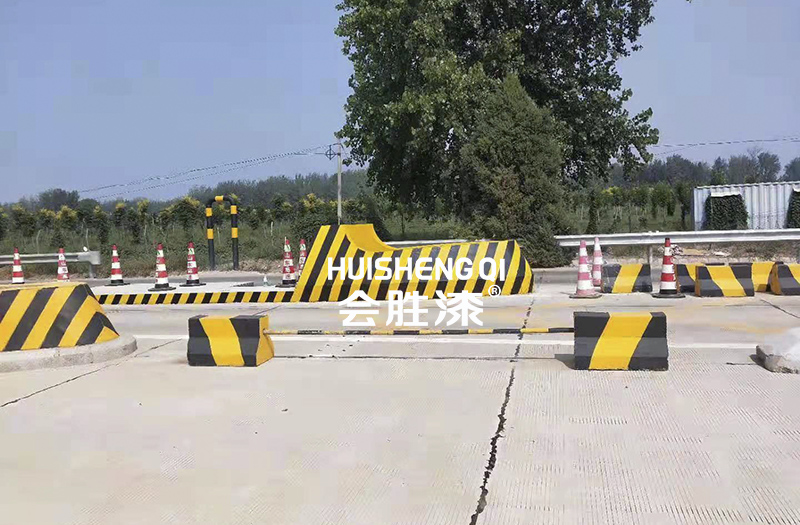 刷水泥制品的油漆都有什么特點(diǎn)？