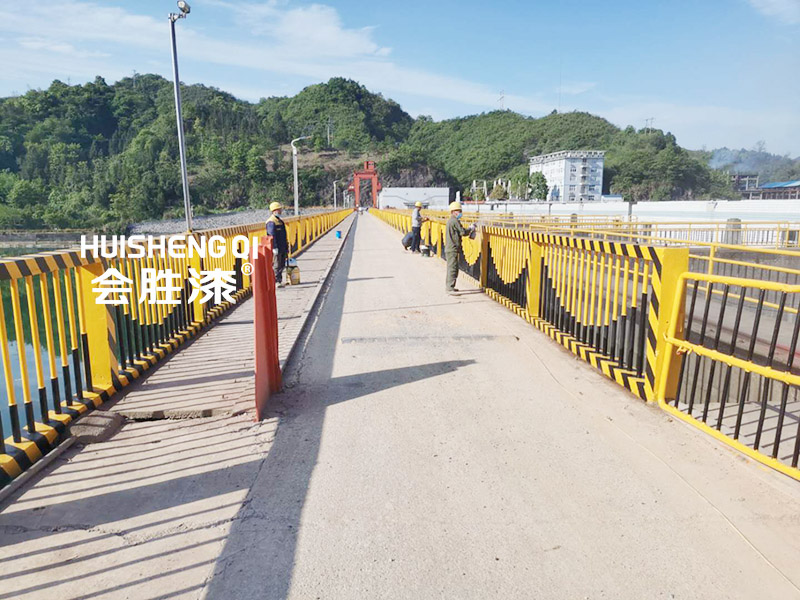 工業(yè)油漆為什么一定要用呢？