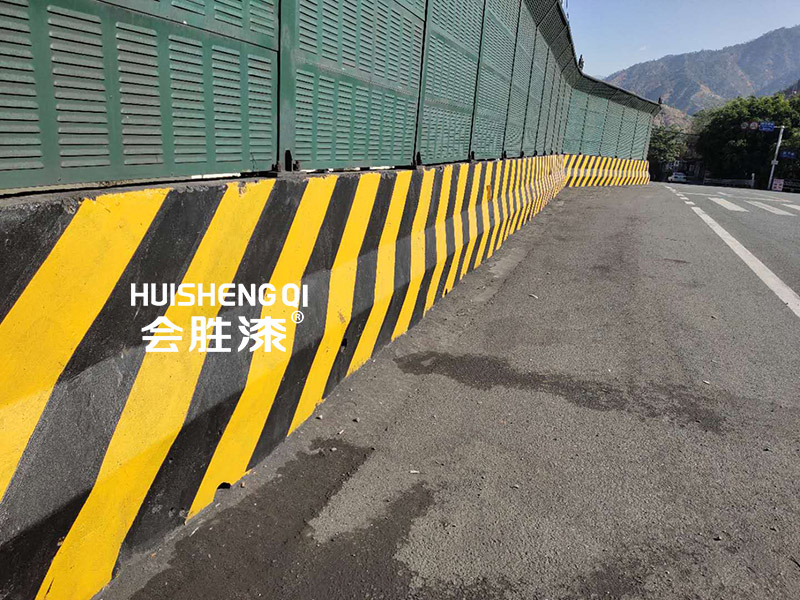 防撞墩黃黑標(biāo)線尺寸是多少？