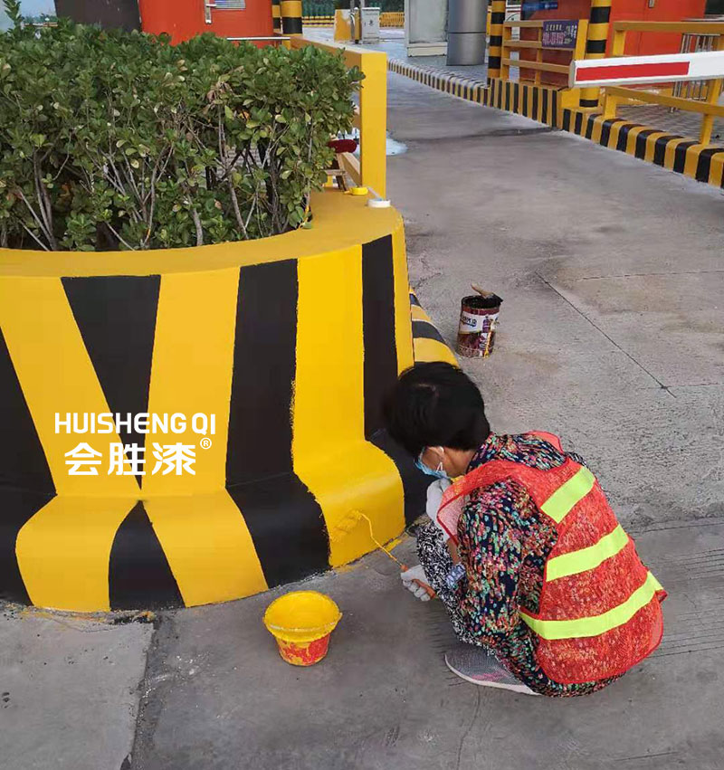防撞墩反光漆自己怎么刷？