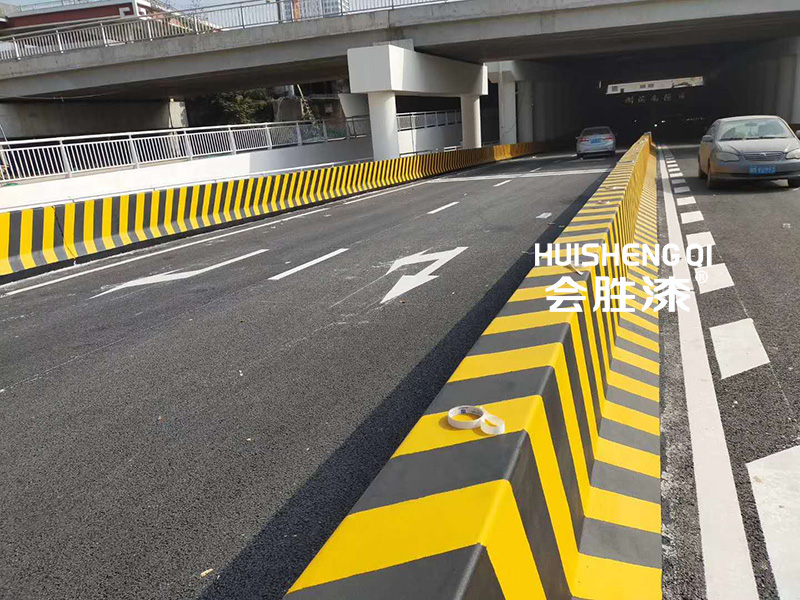 道路標(biāo)記漆泛黃是什么原因