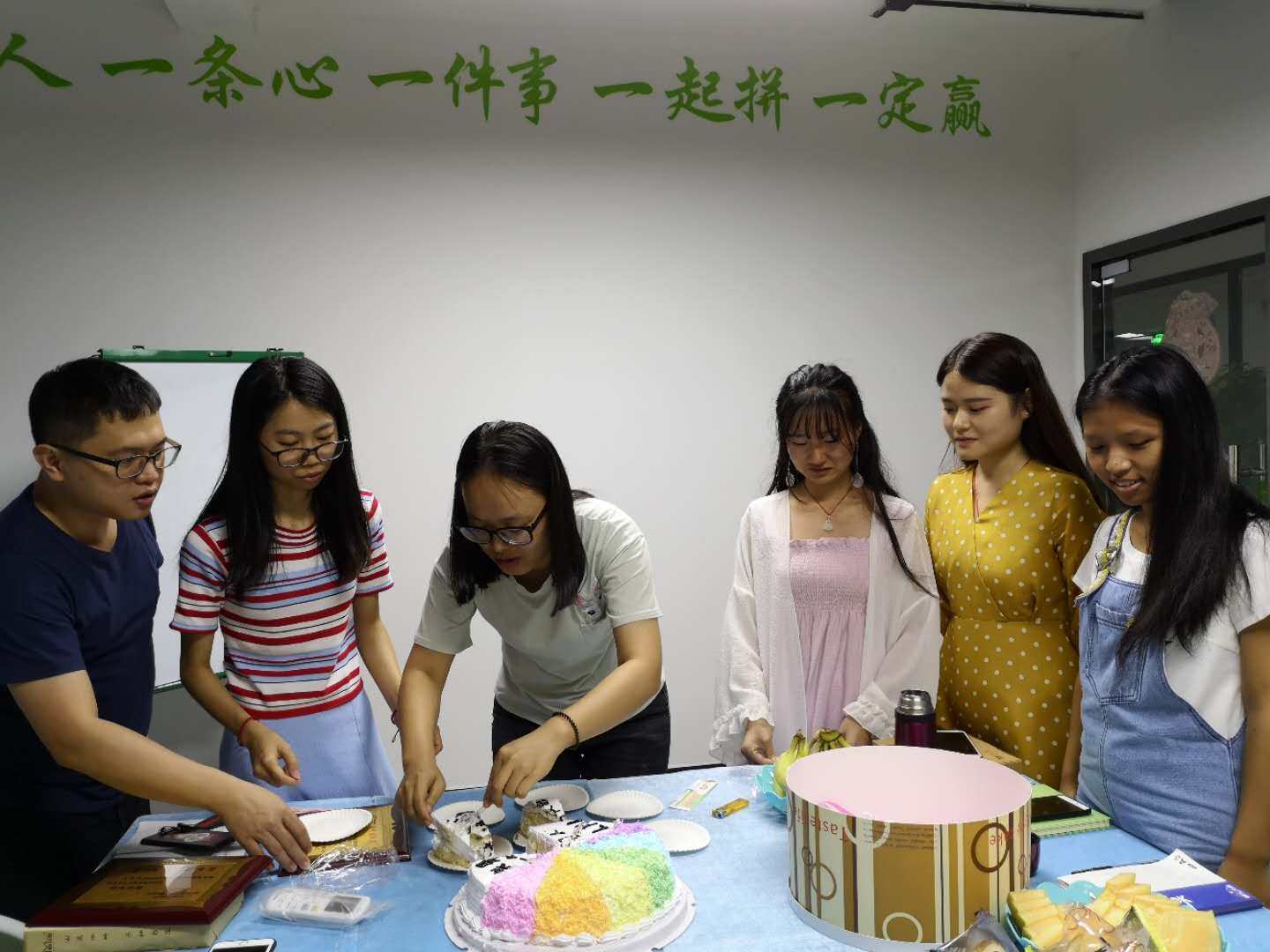 匯勝反光漆公司 匯勝反光漆公司