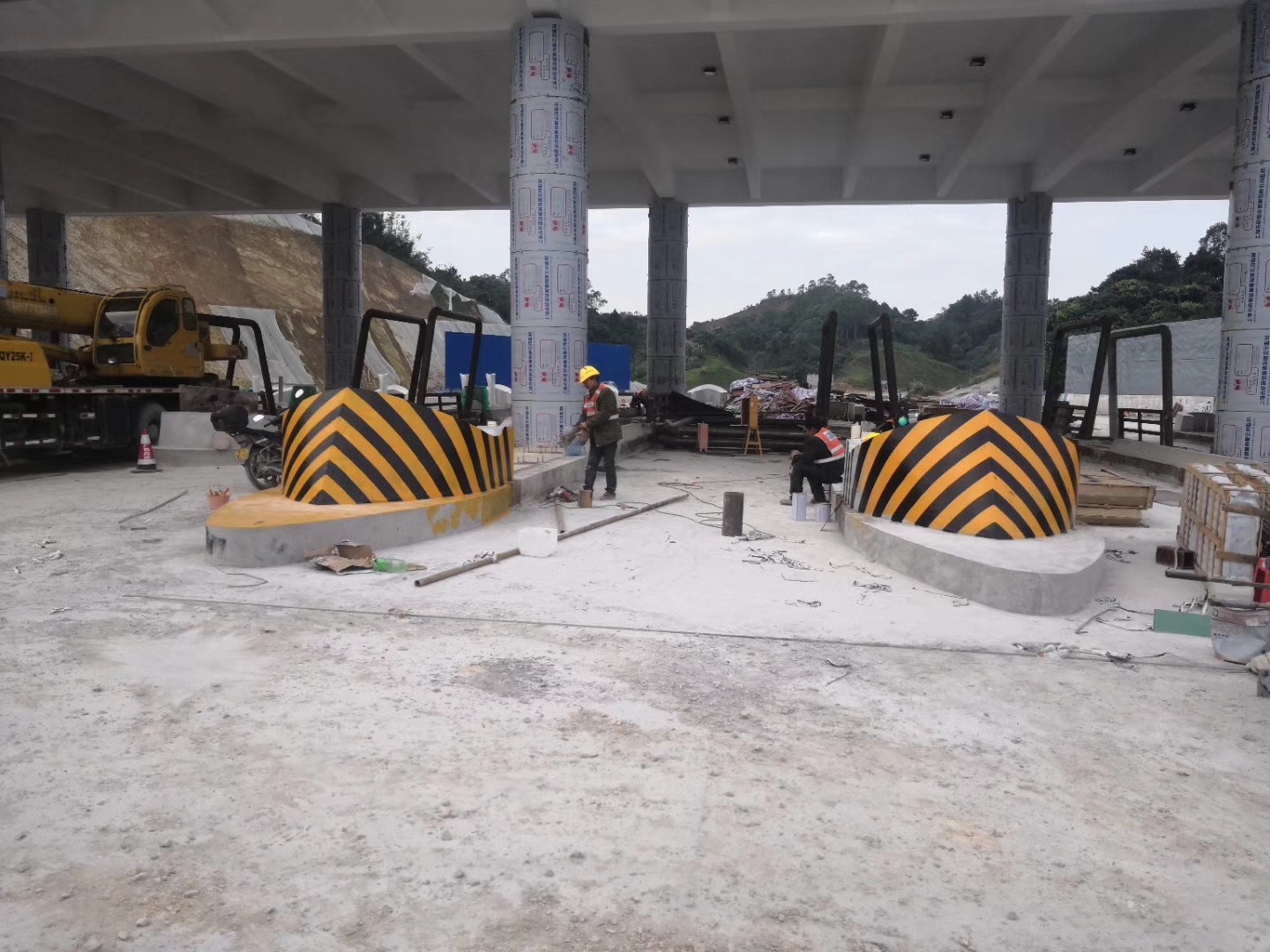 高速護(hù)欄反光漆 高速護(hù)欄反光漆